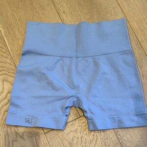 Set active bike shorts worn once size M